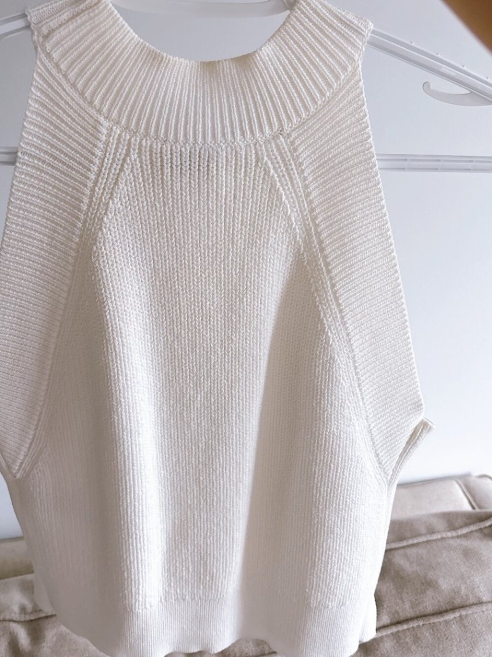Wilfred Aritzia Knit Sleeveless Vest Top Mock Neck Cream Ivory XS